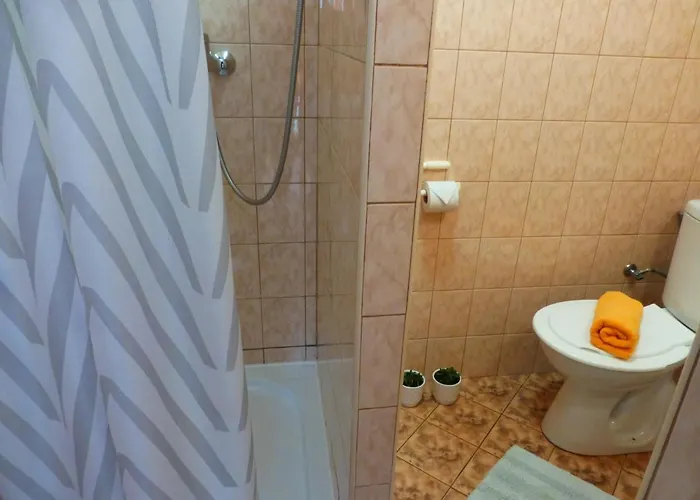 Δωμάτια σε οικογενειακή κατοικία Na Frantsachte *