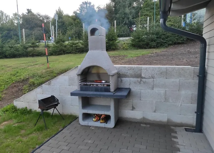 Na Frantsachte Δωμάτια σε οικογενειακή κατοικία Banská Štiavnica